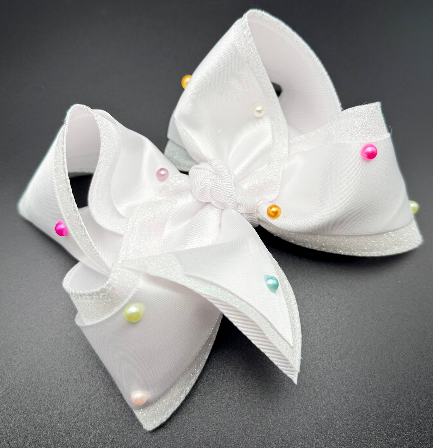 White Rainbow Pearls (5" on Teeth Clip)