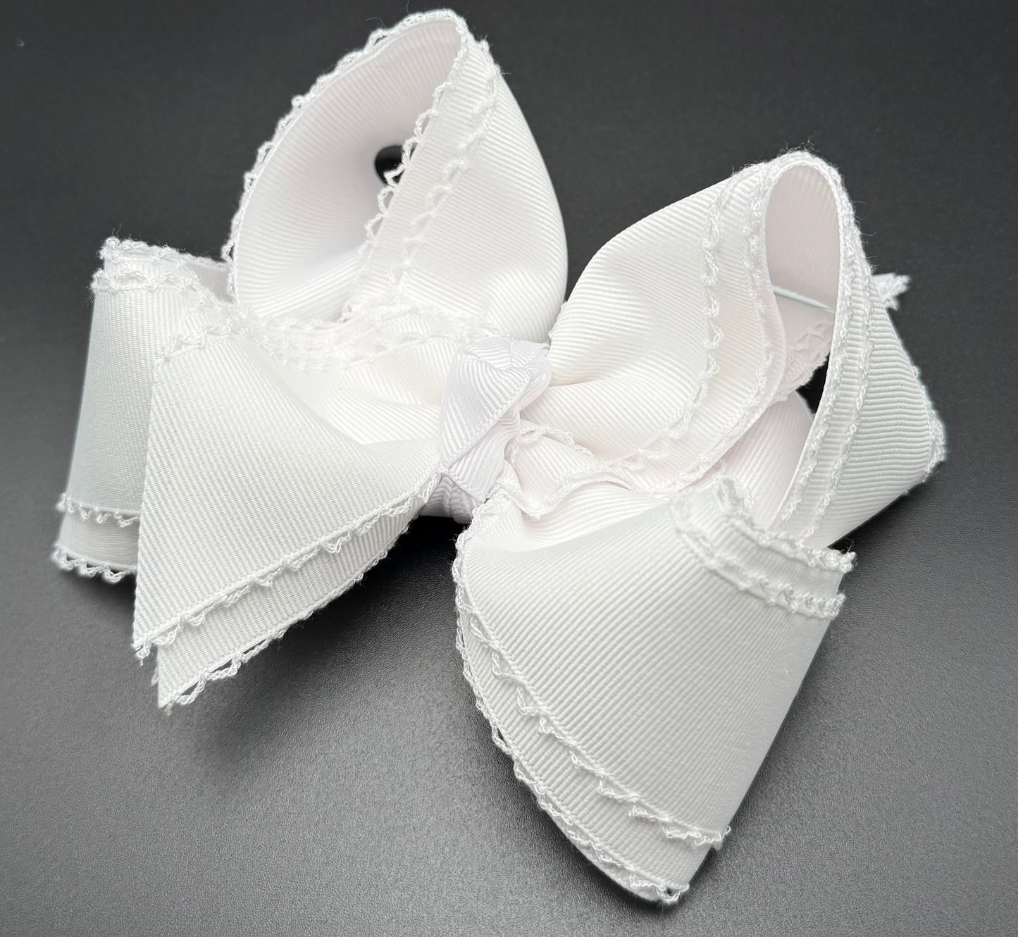 White Double Moonstitch (5.5")